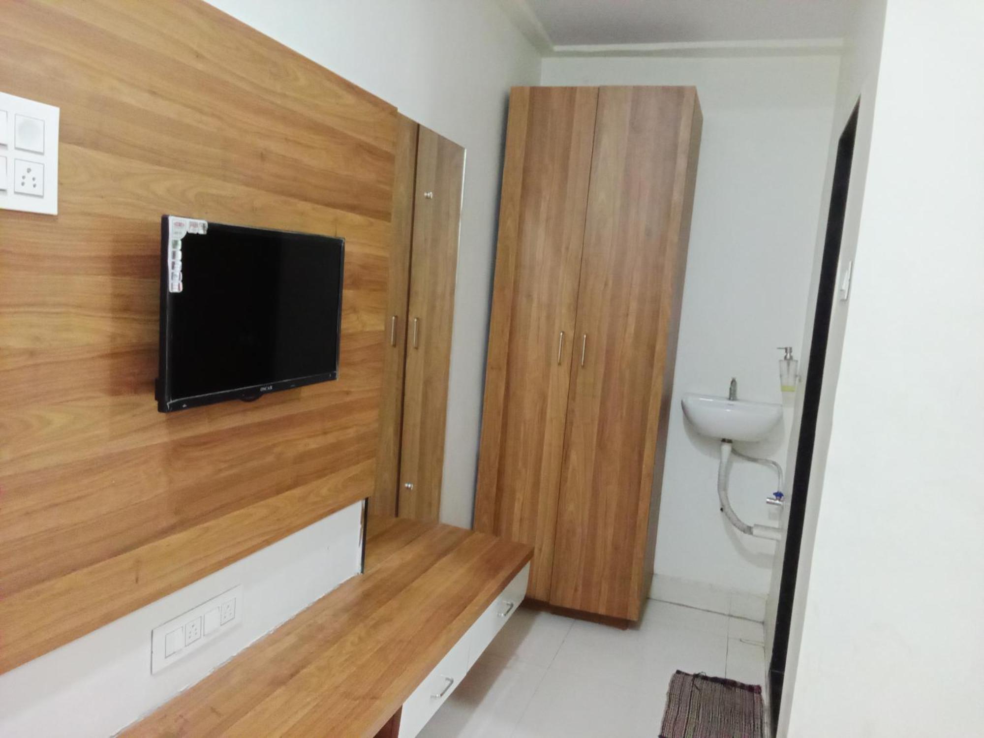 Hotel Shreejay Mahād Zewnętrze zdjęcie